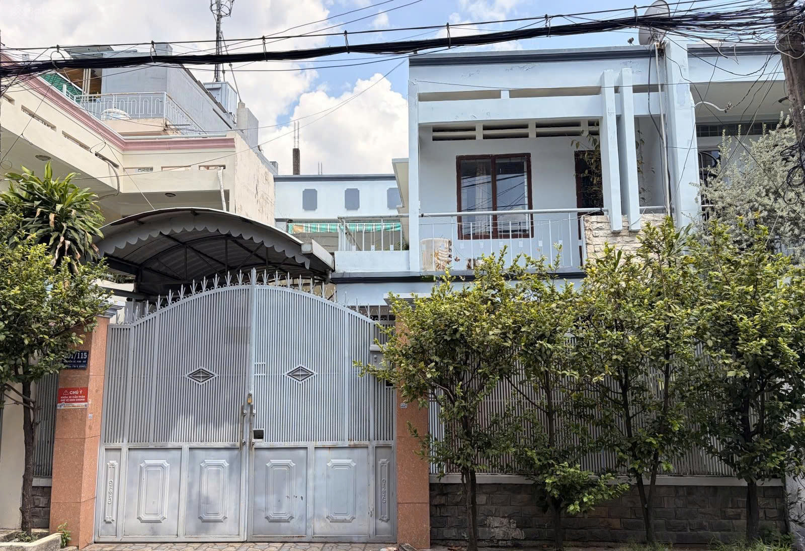 CHO THUÊ NHÀ : 201/115 Nguyễn Xí, Phường 26, Quận Bình Thạnh. Giá thuê : 50 triệu/tháng