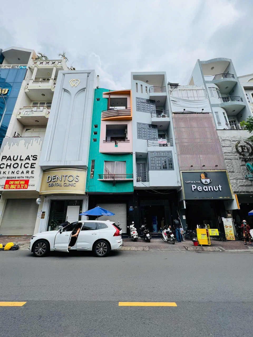 CHO THUÊ NHÀ MẶT TIỀN : 272 Cao Thắng, Phường 12, Quận 10. Giá thuê : 66 triệu/tháng