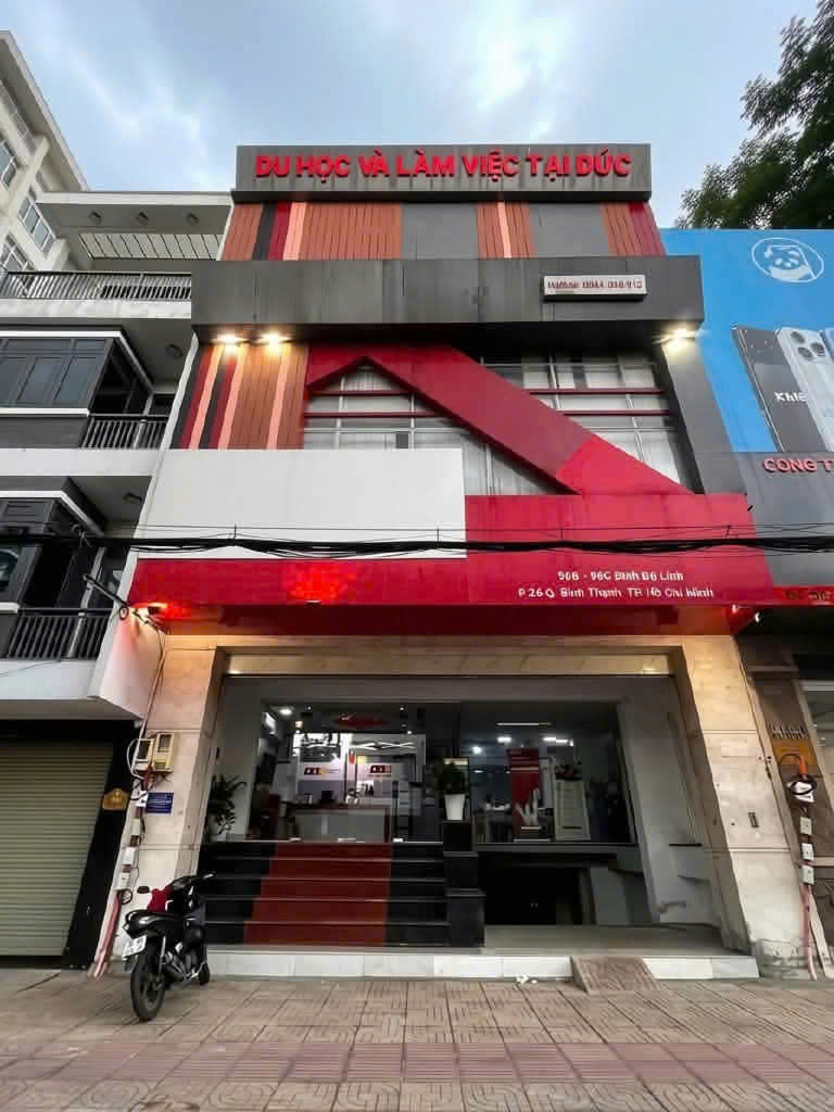 CHO THUÊ TÒA NHÀ : 96 Đinh Bộ Lĩnh, Phường 26, Quận Bình Thạnh. Giá thuê : 75 triệu/tháng
