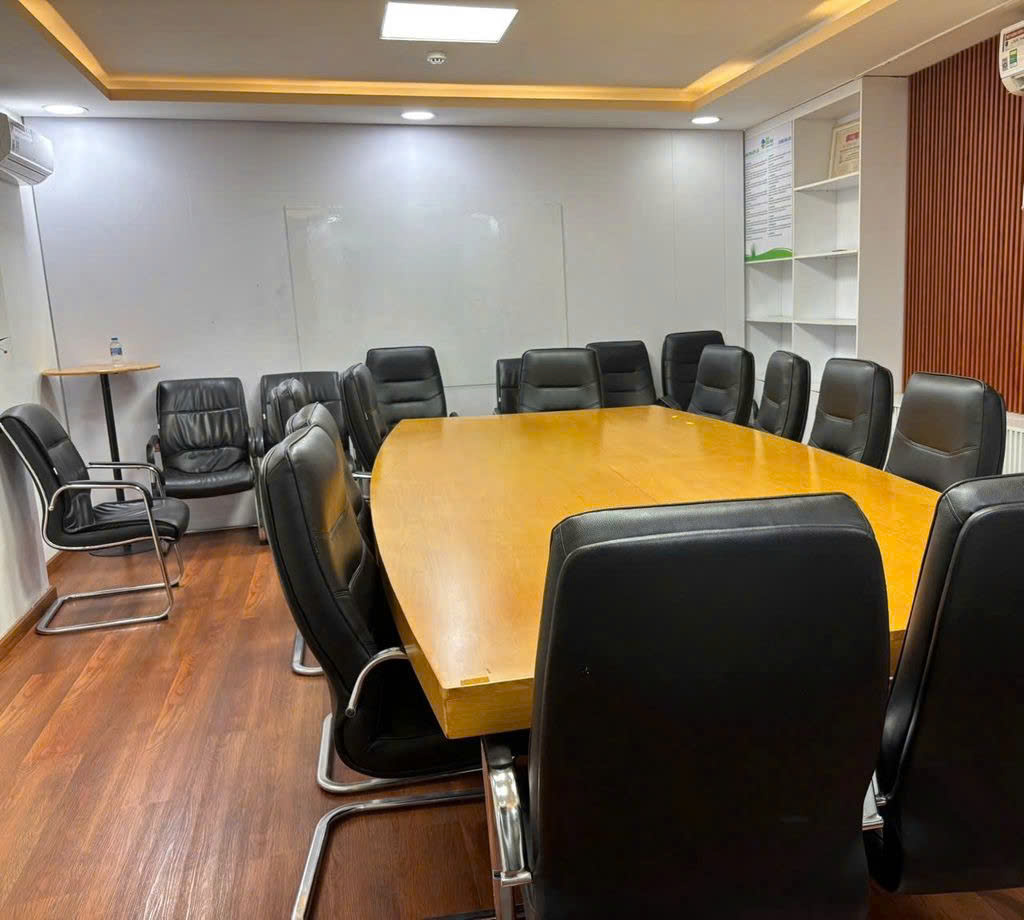 CHO THUÊ TÒA NHÀ : 11C Nguyễn Hữu Cảnh, Phường 19, Quận Bình Thạnh. Giá thuê : 100 triệu/tháng.