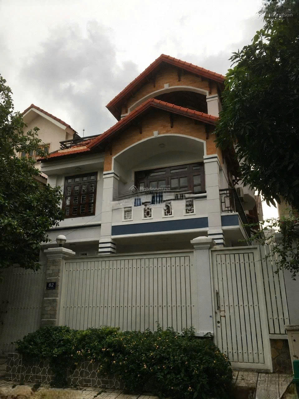 CHO THUÊ NHÀ : 82 ĐƯỜNG SỐ 15, PHƯỜNG AN PHÚ, THỦ ĐỨC. GIÁ THUÊ : 56 TRIỆU/THÁNG