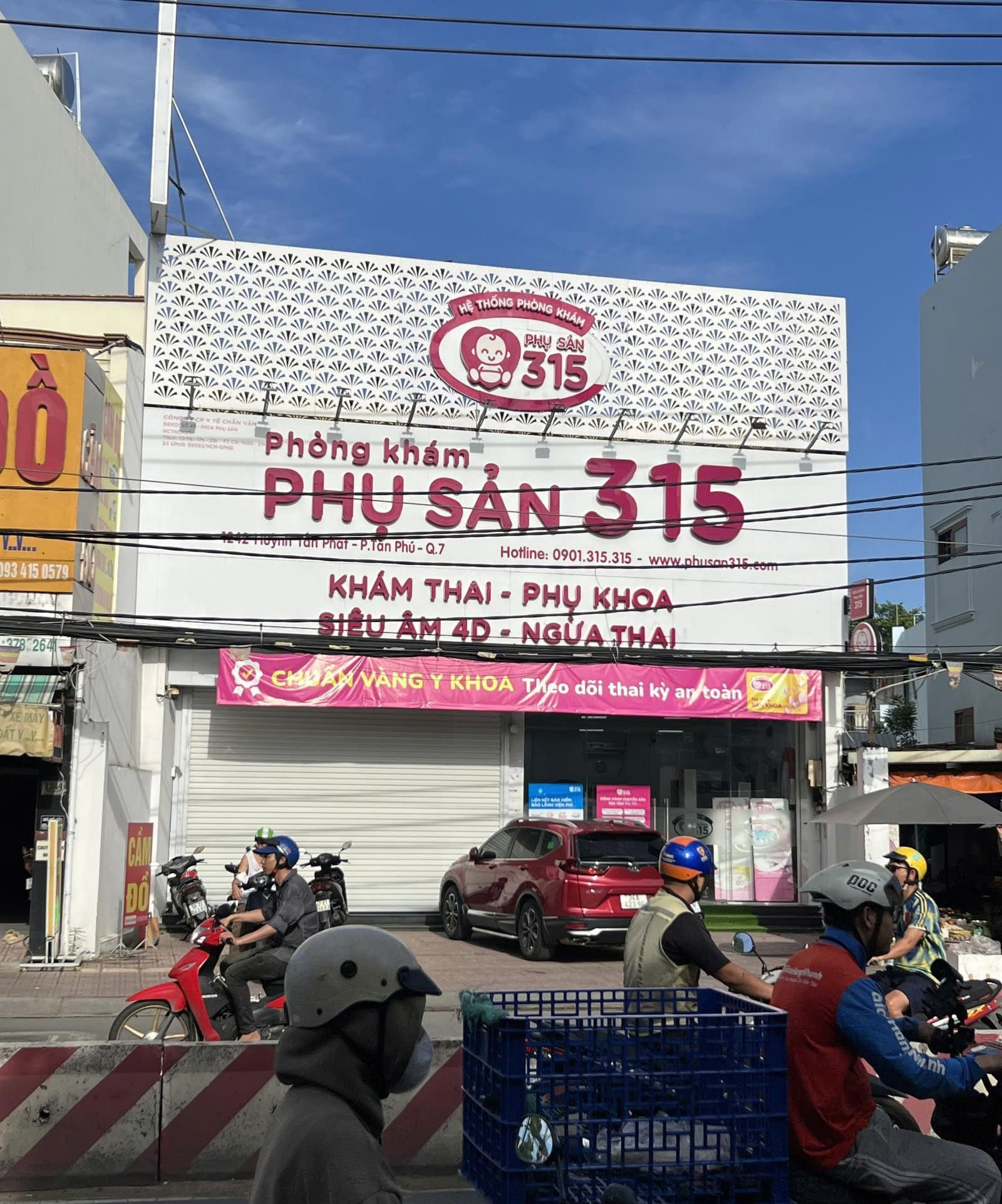 CHO THUÊ NHÀ : 1242 Huỳnh Tấn Phát, Quận 7. Giá thuê : 60 triệu/tháng.