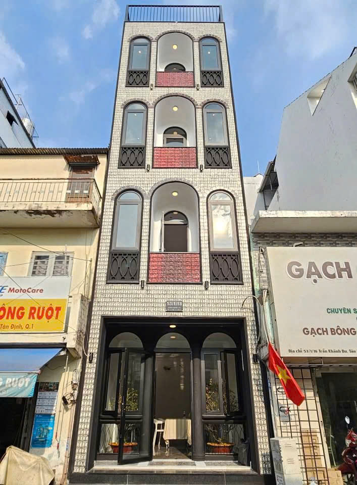 CHO THUÊ NHÀ : 53/1/18 Trần Khánh Dư, Phường Tân Định, Quận 1. Giá thuê : 55 triệu/tháng