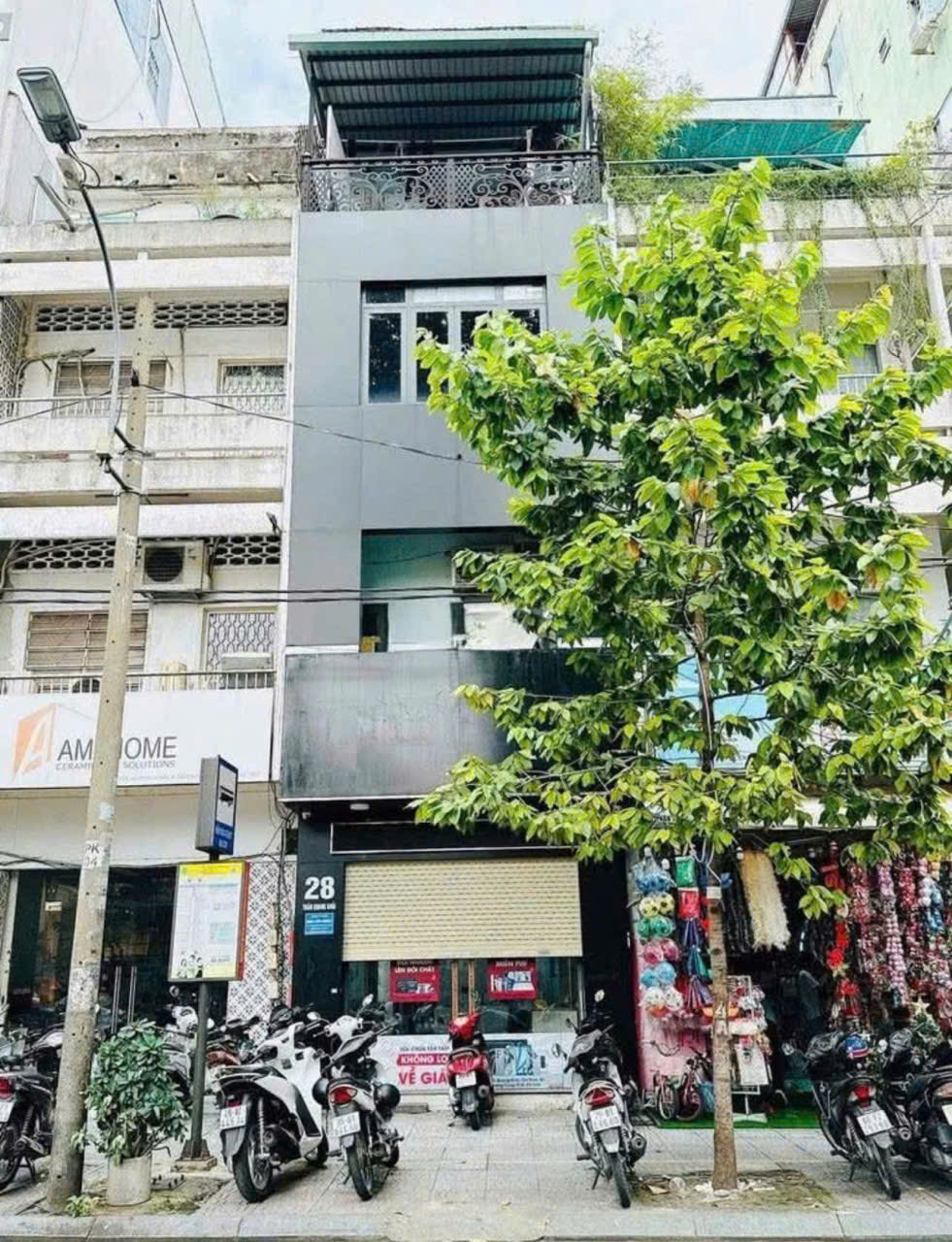CHO THUÊ NHÀ : 28 Trần Quang Khải, Phường Tân Định, Quận 1. Giá thuê : 65 triệu/tháng.