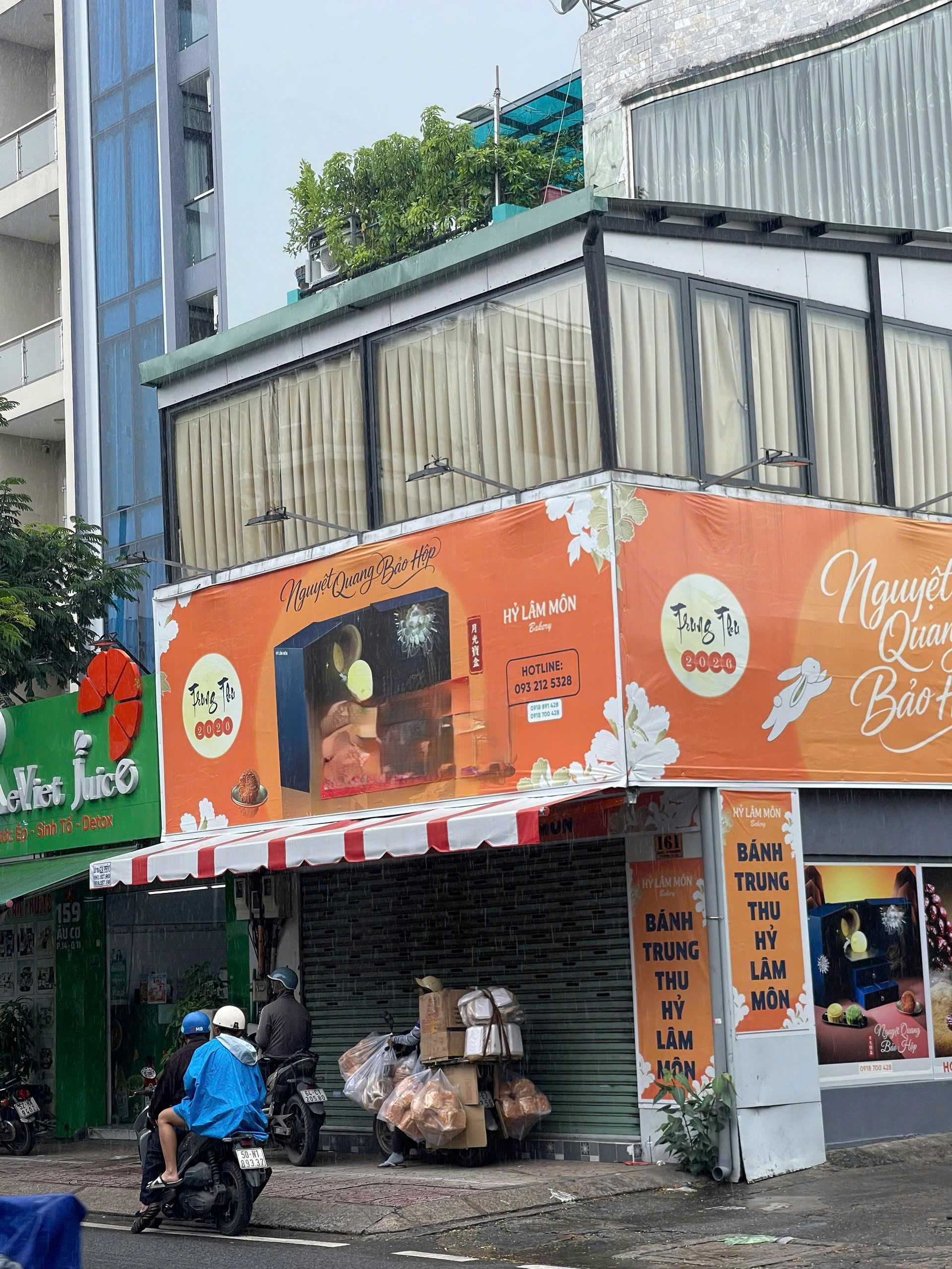 CHO THUÊ NHÀ GÓC 2MT : 161 ÂU CƠ, PHƯỜNG 14, QUẬN 11.GIÁ THUÊ : 65 TRIỆU/THÁNG
