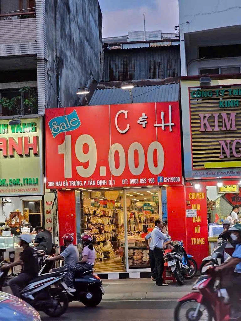 CHO THUÊ NHÀ : 306 HAI BÀ TRƯNG, PHƯỜNG TÂN ĐỊNH, QUẬN 1.GIÁ THUÊ : 120 TRIỆU/THÁNG