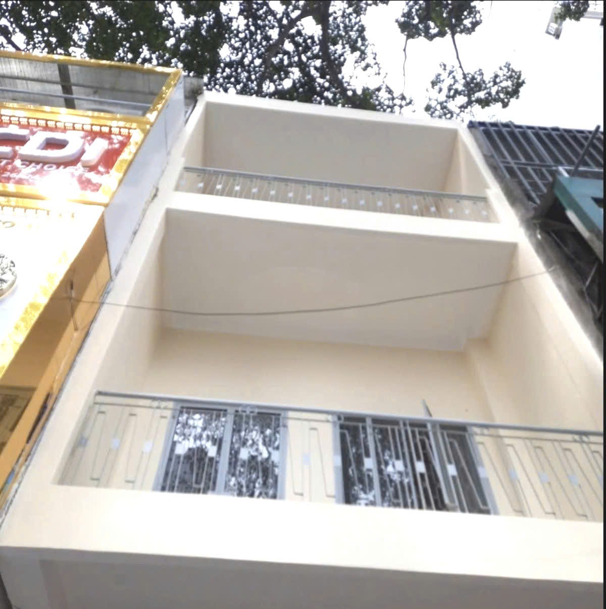 CHO THUÊ NHÀ : 380 ĐƯỜNG 3/2, PHƯỜNG 12, QUẬN 10. GIÁ THUÊ : 55 TRIỆU/THÁNG