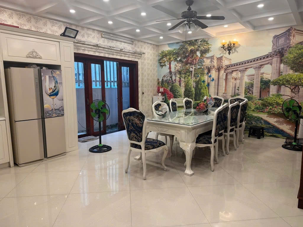 CHO THUÊ NHÀ : 1/4 HOÀNG VIỆT, PHƯỜNG 4, QUẬN TÂN BÌNH. GIÁ THUÊ : 120 TRIỆU/THÁNG
