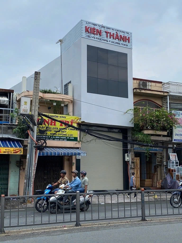 CHO THUÊ NHÀ : 415 BẠCH ĐẰNG, PHƯỜNG 15, QUẬN BÌNH THẠNH. GIÁ THUÊ : 50 TRIỆU/THÁNG