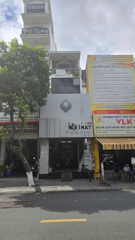 CHO THUÊ NHÀ 2MT : 199 Tô Hiến Thành, Phường 13, Quận 10. Giá thuê : 100 triệu/tháng.
