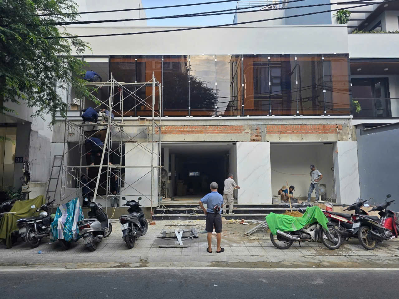 CHO THUÊ NHÀ : 112 NGÔ QUYỀN, PHƯỜNG 8, QUẬN 5. GIÁ THUÊ : 128 TRIỆU/THÁNG