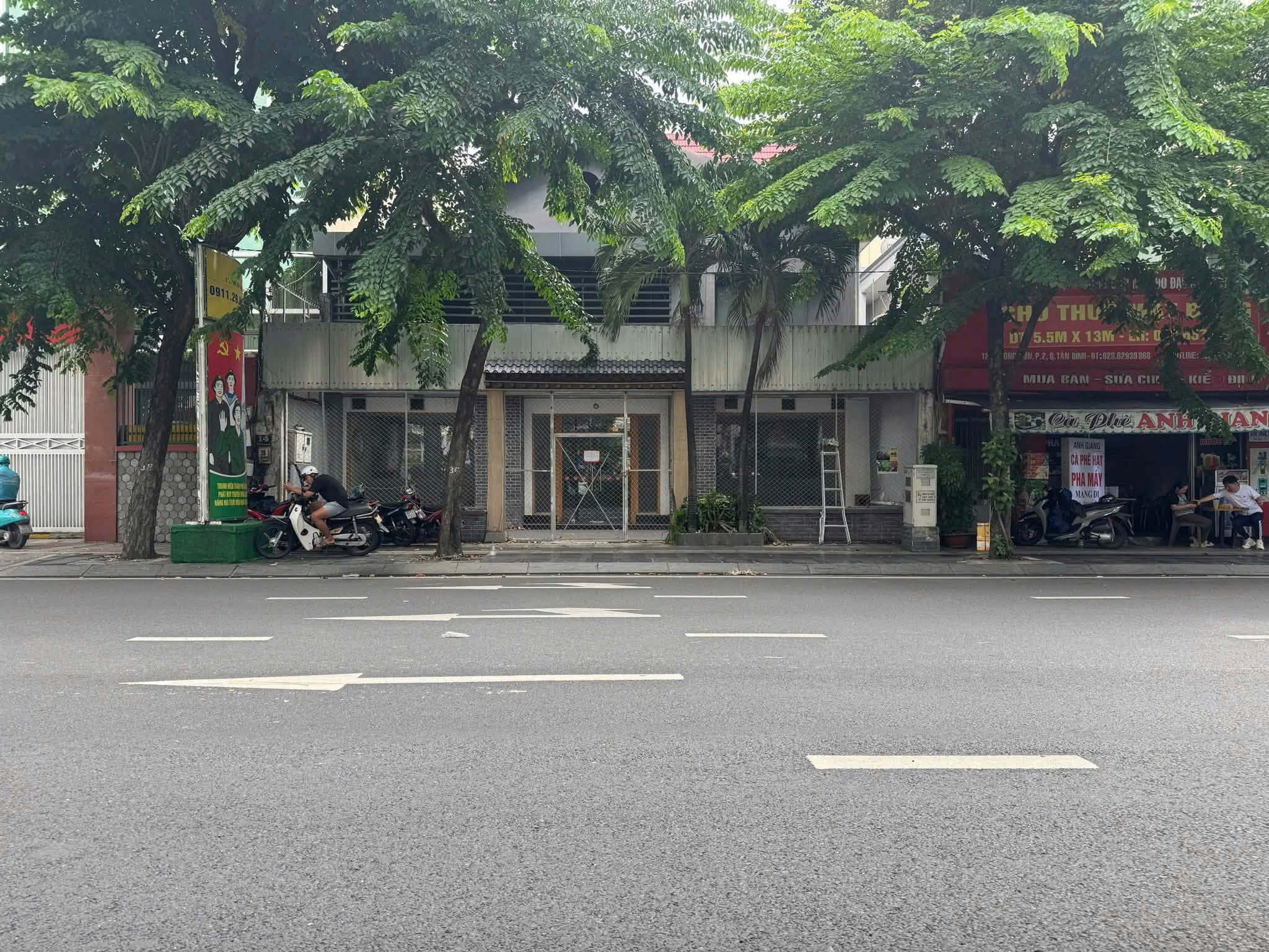 Cho Thuê Nhà : 14 Trường Sơn, Phường 2, Quận Tân Bình. Giá thuê : 200 triệu/tháng