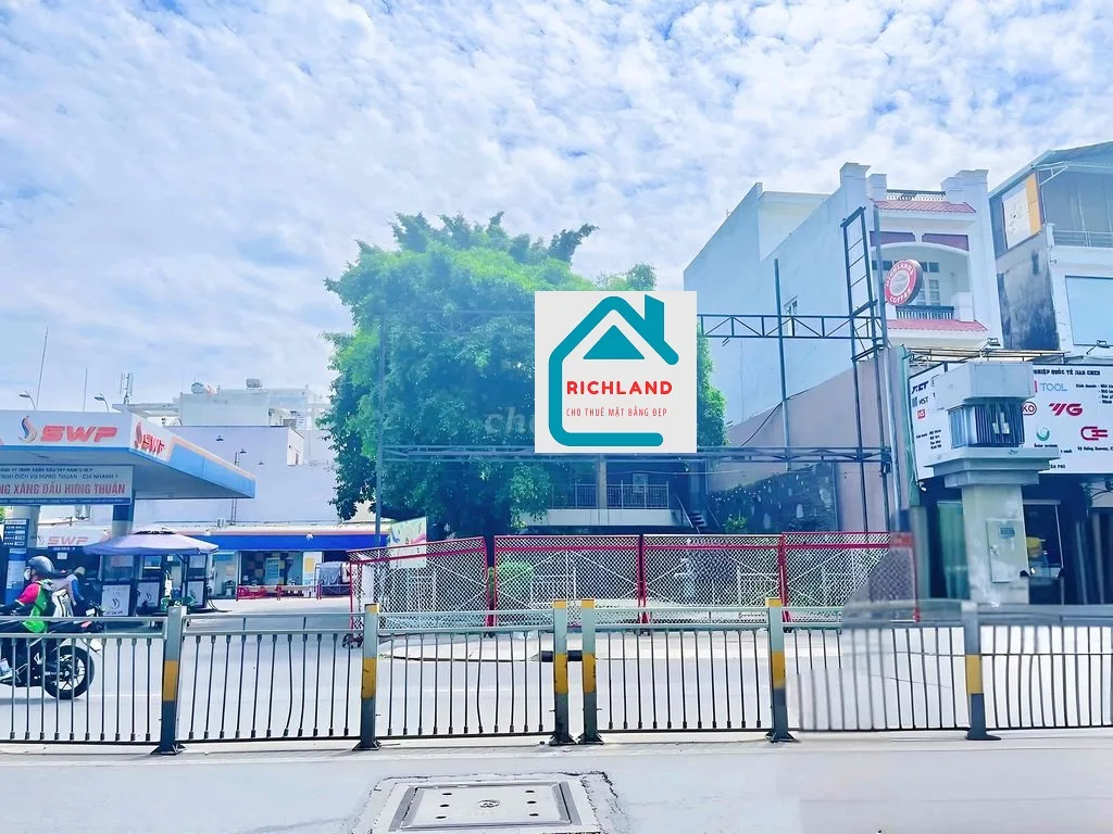 Cho Thuê Nhà GÓC 2MT: 462 Luỹ Bán Bích - Q.Tân Phú. 12x41m, 2 tầng_Giá 150 Triệu