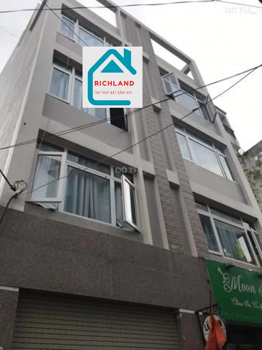 Cho thuê nhà mặt tiền: 106D Nguyễn Văn Cừ, Quận 1. Giá 280 triệu