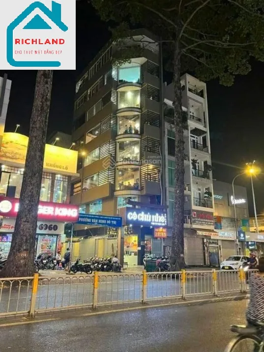 Cho thuê nhà Góc 2MT: 543 Nguyễn Tri Phương, P.8, Quận 10, TPHCM. Giá 150 Triệu
