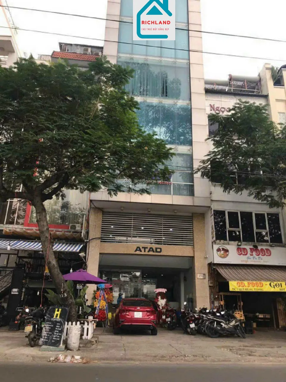 Cho thuê tòa nhà văn phòng, mặt tiền 283 Hùng Vương, Phường 9, Quận 5. Giá 180 Triệu