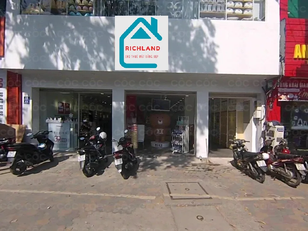 Cho thuê nhà mặt tiền 12-14 Quang Trung  P10.Gò Vấp DT: 10x29 Trệt 1 lầu Giá: 240 triệu