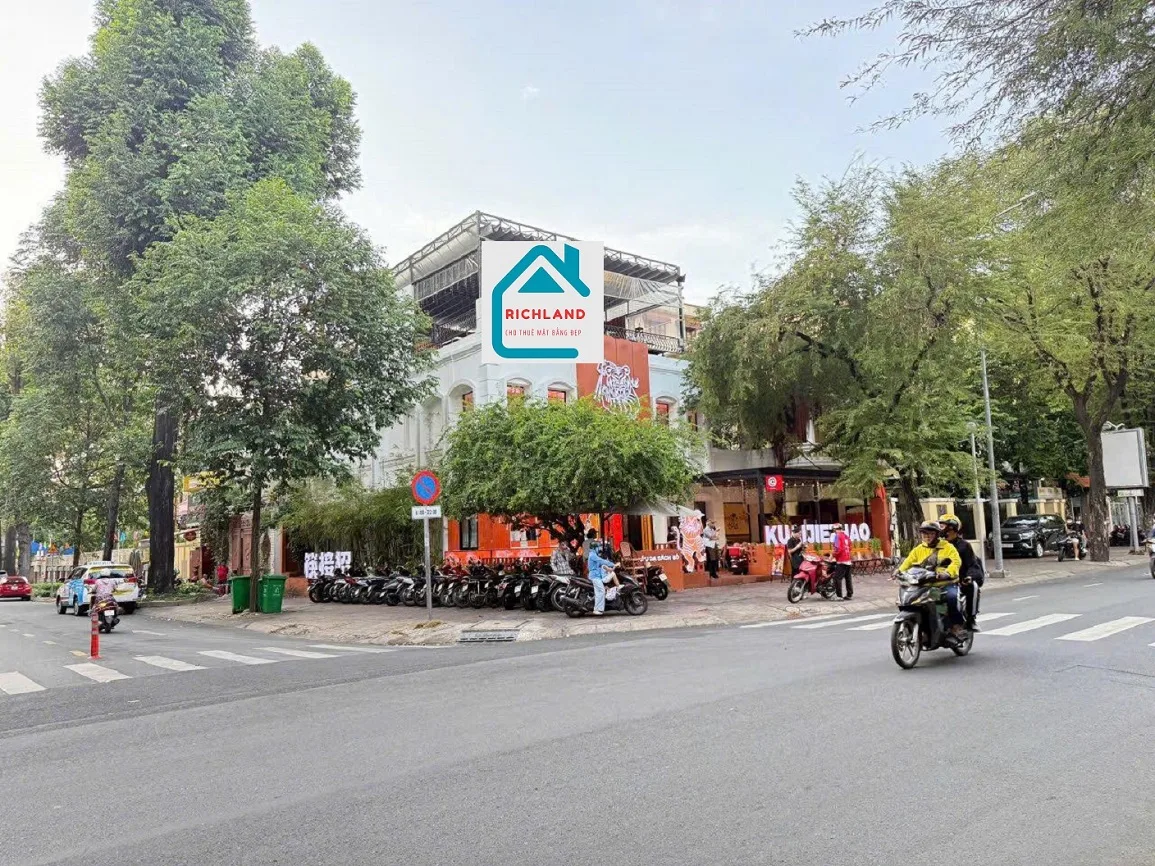 Cho thuê nhà GÓC 2MT: 40 Võ Văn Tần, Phường Võ Thị Sáu, Quận 3,TP.HCM_Giá 13.000$