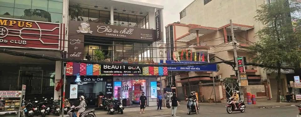 CHO THUÊ MẶT BẰNG 2 MẶT TIỀN : 157 Nguyễn Gia Trí, Quận Bình Thạnh. Giá thuê : 170 triệu/tháng.