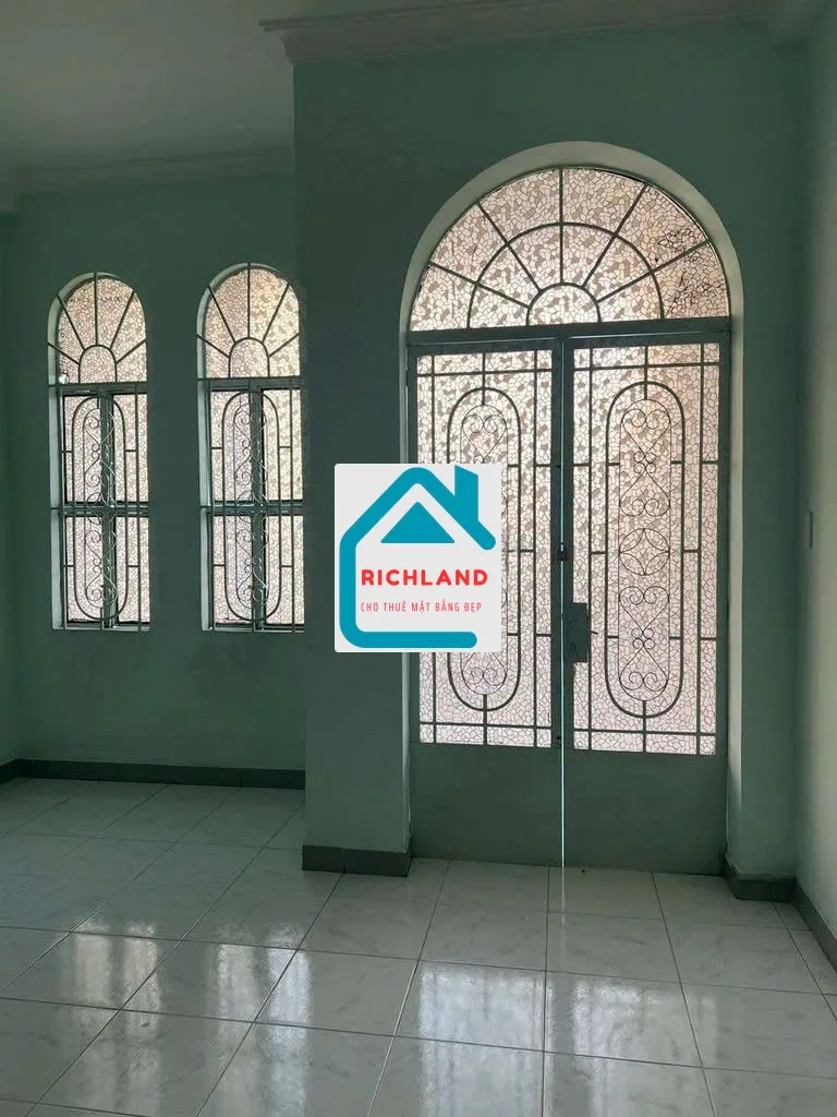 Cho thuê nhà mặt tiền 222 Cộng Hoà, P.12, Q.Tân Bình