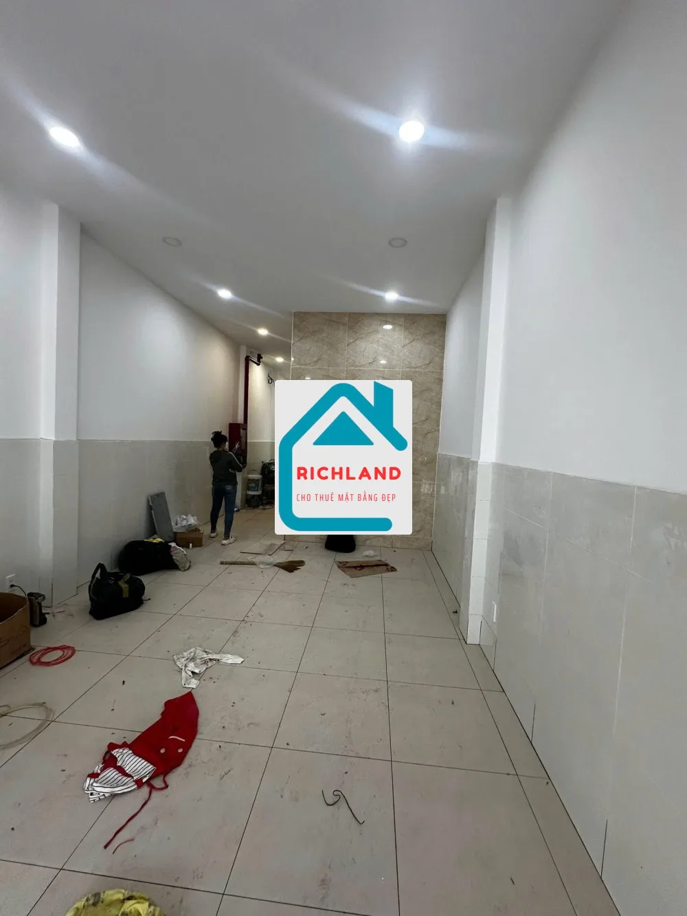 Cho thuê nhà mặt tiền: 323 Lê Trọng Tấn Q.Tân Phú