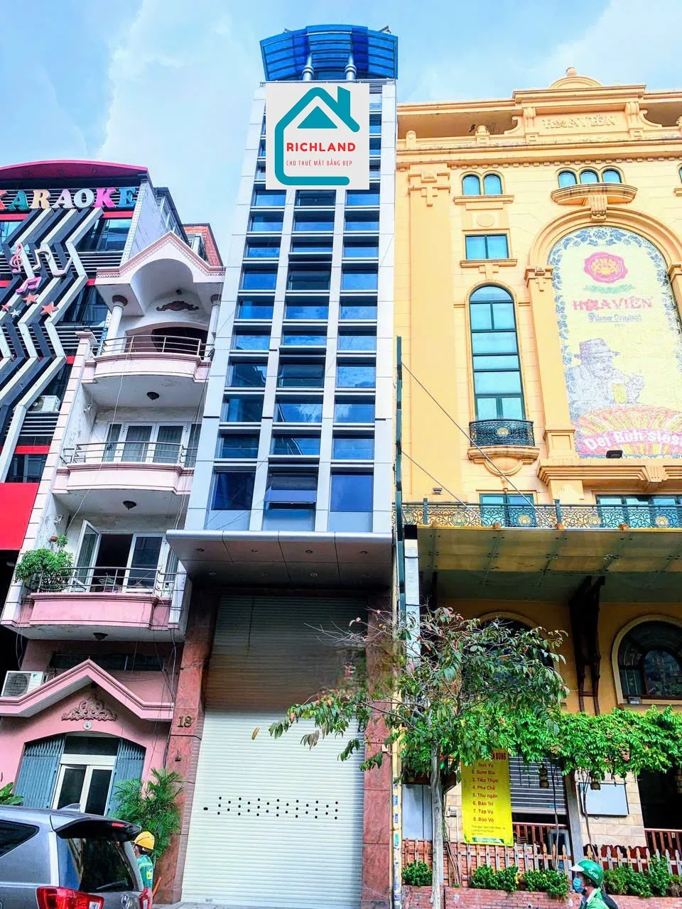 Cho thuê nhà 18 Phổ Quang, Phường 2, Quận Tân Bình. Giá 180 Triệu