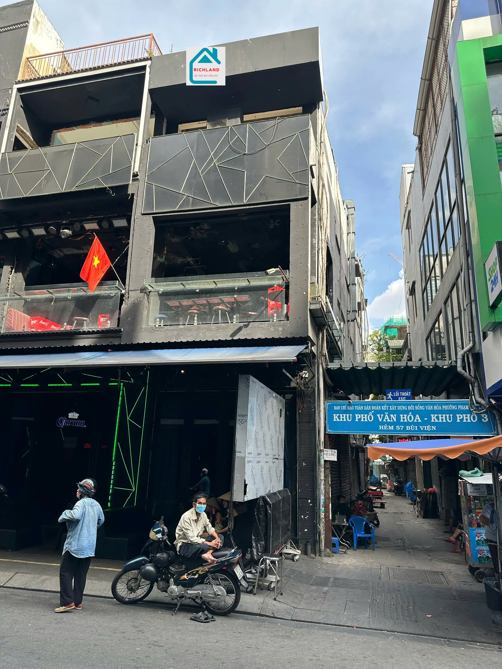 Cho thuê nhà 2 mặt tiền: 51 BÙI VIỆN, QUẬN 1 – PHỐ ĐI BỘ SẦM UẤT Giá 160 triệu