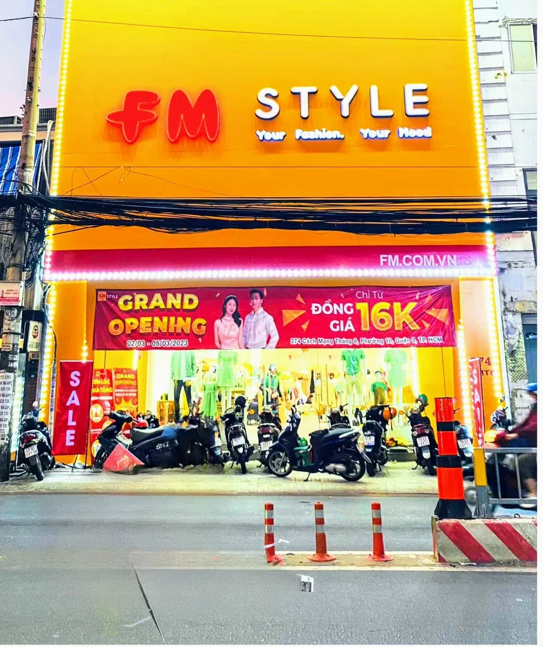Cho Thuê Nhà MT Cách Mạng Tháng 8, Phường 10, Quận 3. DT:9 x 30m ( Nở hậu: 22.5m ). Giá 180 Triệu