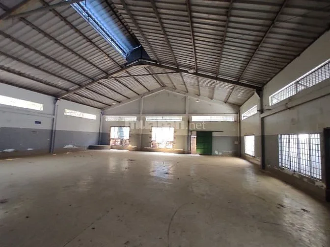 Cho thuê mặt bằng 185 nguyễn oanh, P10, Quận gò vấp_DTSD 1.300m2