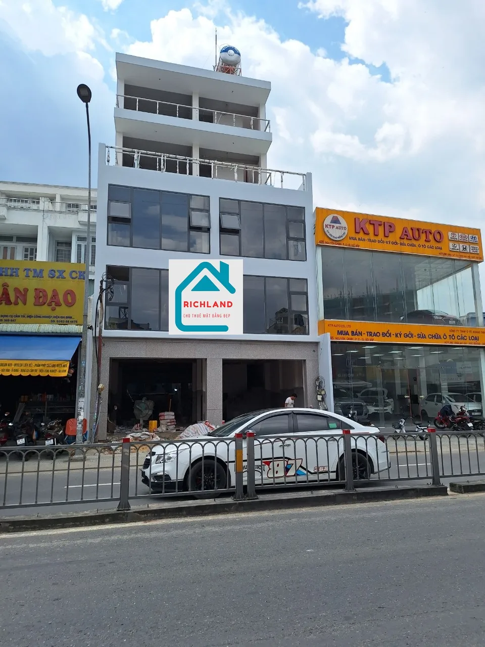 Cho thuê tòa nhà 483 Nguyễn Oanh, P17, Gò Vấp_DT: 9.5 x 18 Trệt 5 Lầu+ Giá thuê: 130 triệu