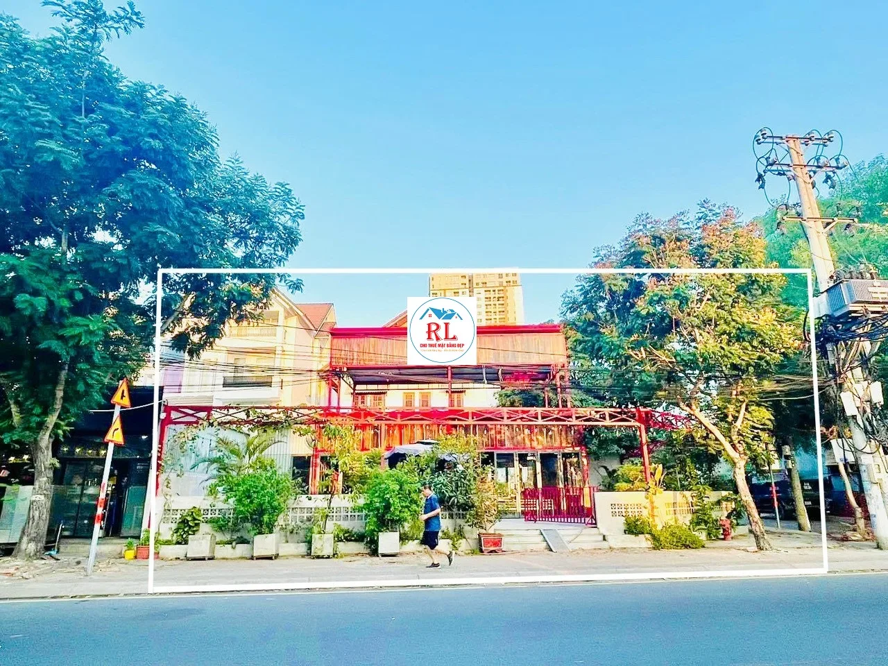 Cho Thuê Nhà GÓC 2MT: 152 Nguyễn Văn Hưởng + Đường Số 40, P.Thảo Điền, Quận 2. Giá 139 triệu