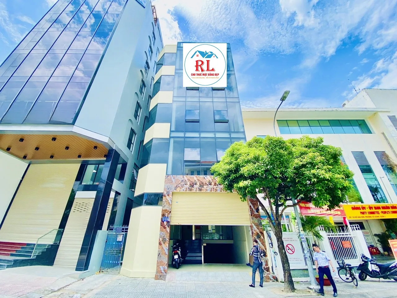 Toà Nhà GÓC 2MT 57 - 57A Hồ Hảo Hớn, Phường Cô Giang, Quận 1. Giá 300 Triệu