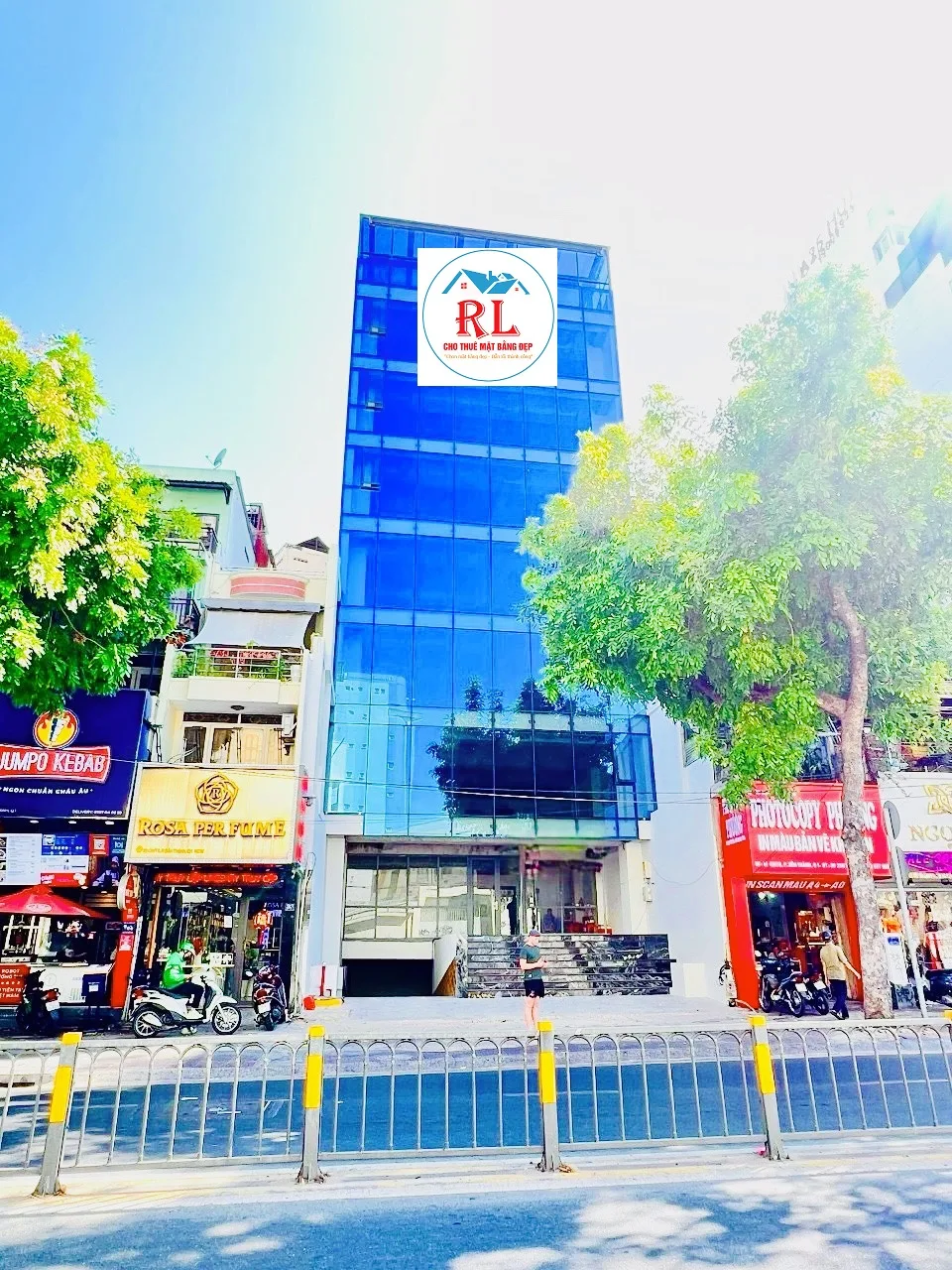 Toà Nhà Mặt Tiền 35-37-39 CMT8, Phường Bến Thành, Quận 1, TPHCM- Giá thuê: 28.000 usd