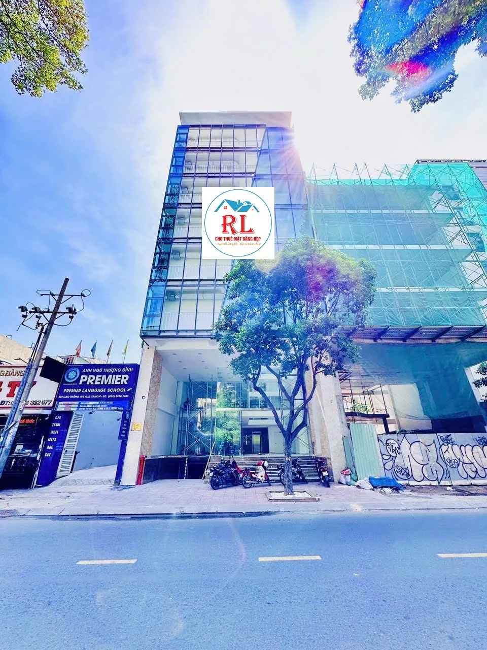 Cho Thuê Toà Nhà Mặt Tiền 102 Cao Thắng, Phường 4, Quận 3, TPHCM. Giá 800 Triệu