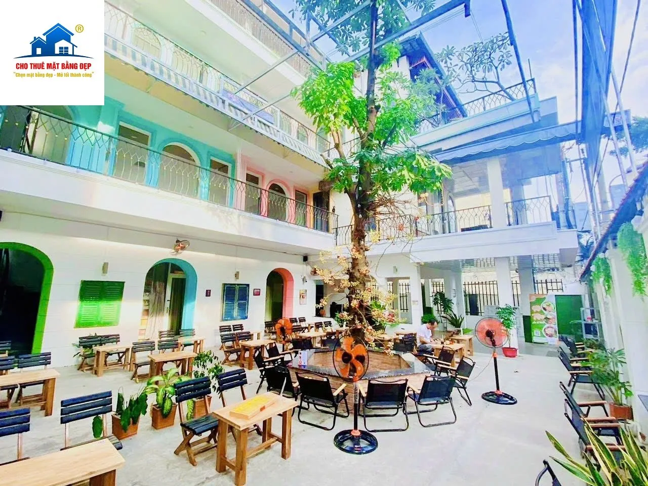 Cho Thuê Biệt Thự Mặt Tiền 64 Hồ Biểu Chánh, Phường 11, Quận Phú Nhuận, TPHCM. Giá 140 Triệu