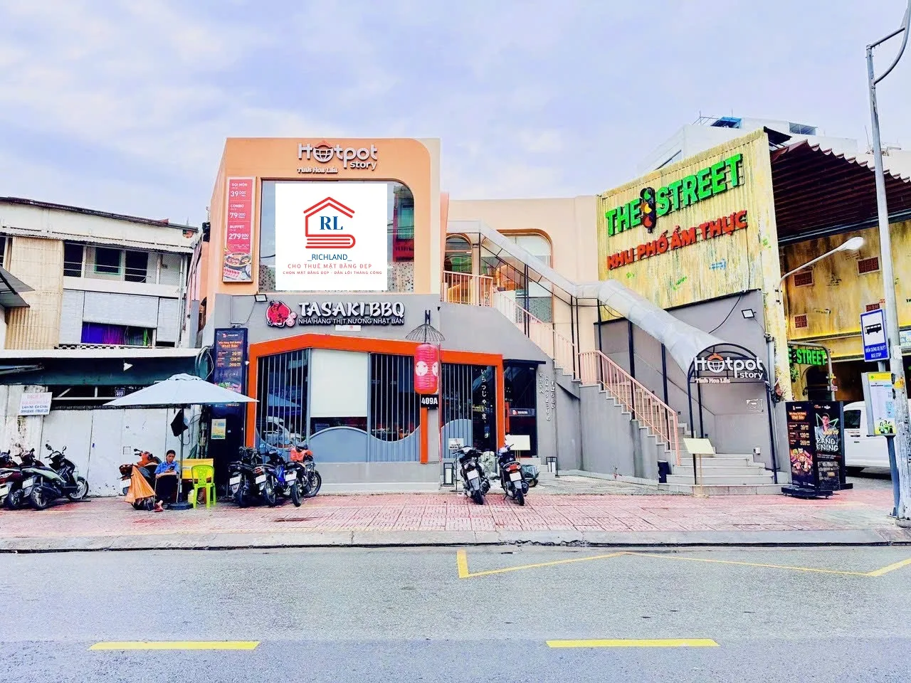 Cho Thuê Nhà Mặt Tiền 409A Lê Văn Sỹ, Phường 13, Quận 3, TPHCM. Giá 280 Triệu
