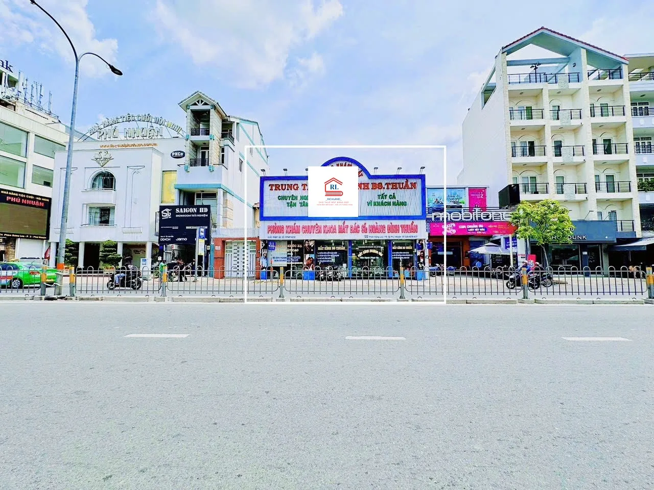 Cho Thuê Nhà Mặt Tiền 206B Lê Văn Sỹ, Phường 10, Quận Phú Nhuận, TPHCM. Giá 200 triệu