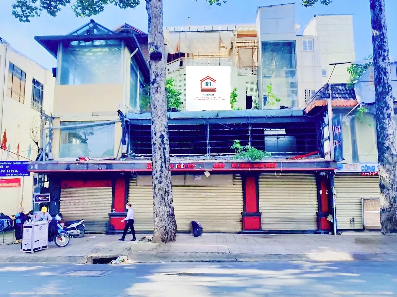 Cho Thuê Nhà GÓC 2 Mặt Tiền 53 Nguyễn Trãi, Phường 2, Quận 5, TPHCM. Giá 20.000$ / tháng