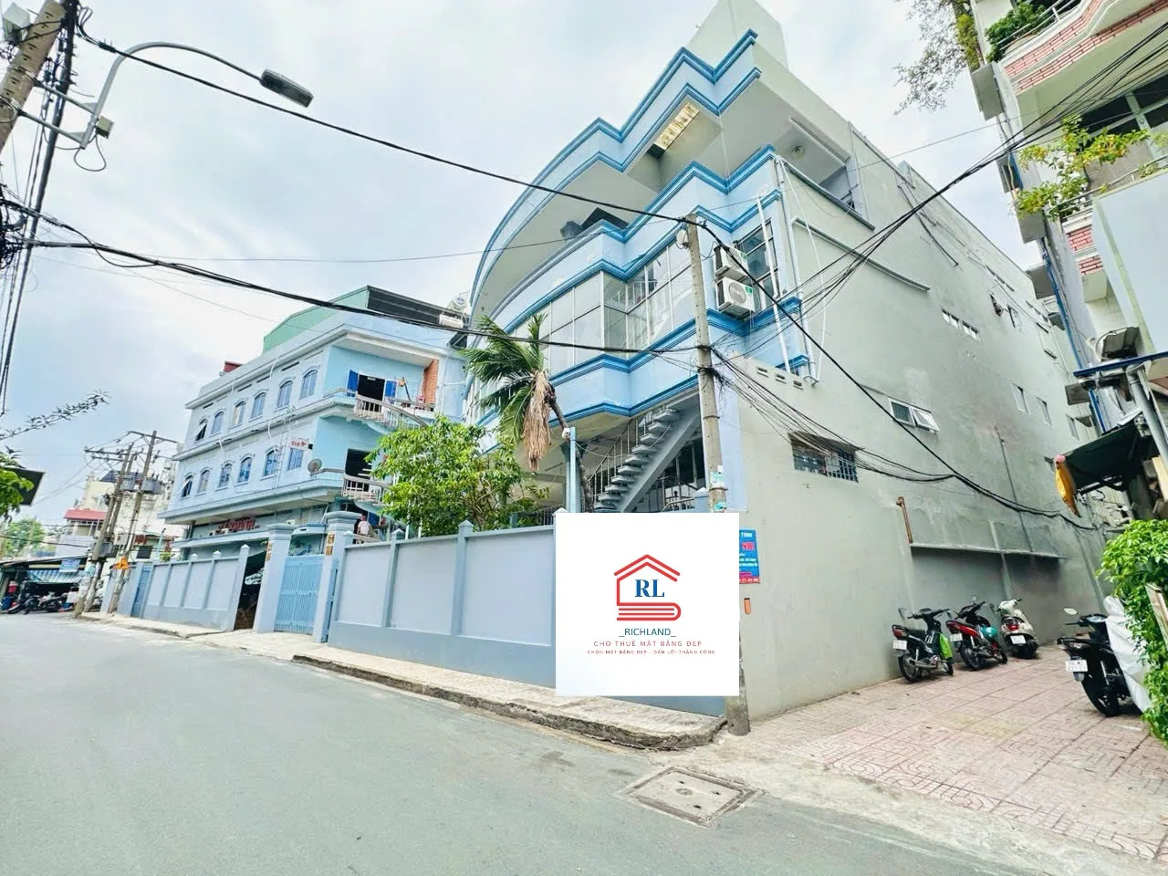 Cho Thuê Nhà GÓC 3 Mặt Tiền 45-45A-45B-45C Đông Hồ, Phường 8, Quận Tân Bình. Giá 600 Triệu
