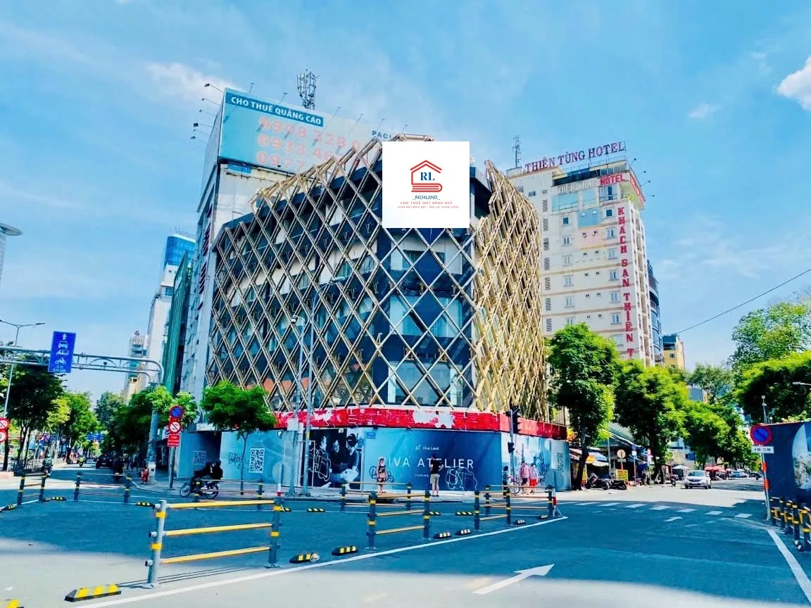 Cho Thuê Toà Nhà Góc 2MT: 177-179-181 Hàm Nghi + Phó Đức Chính, Quận 1. Giá 70.000 USD