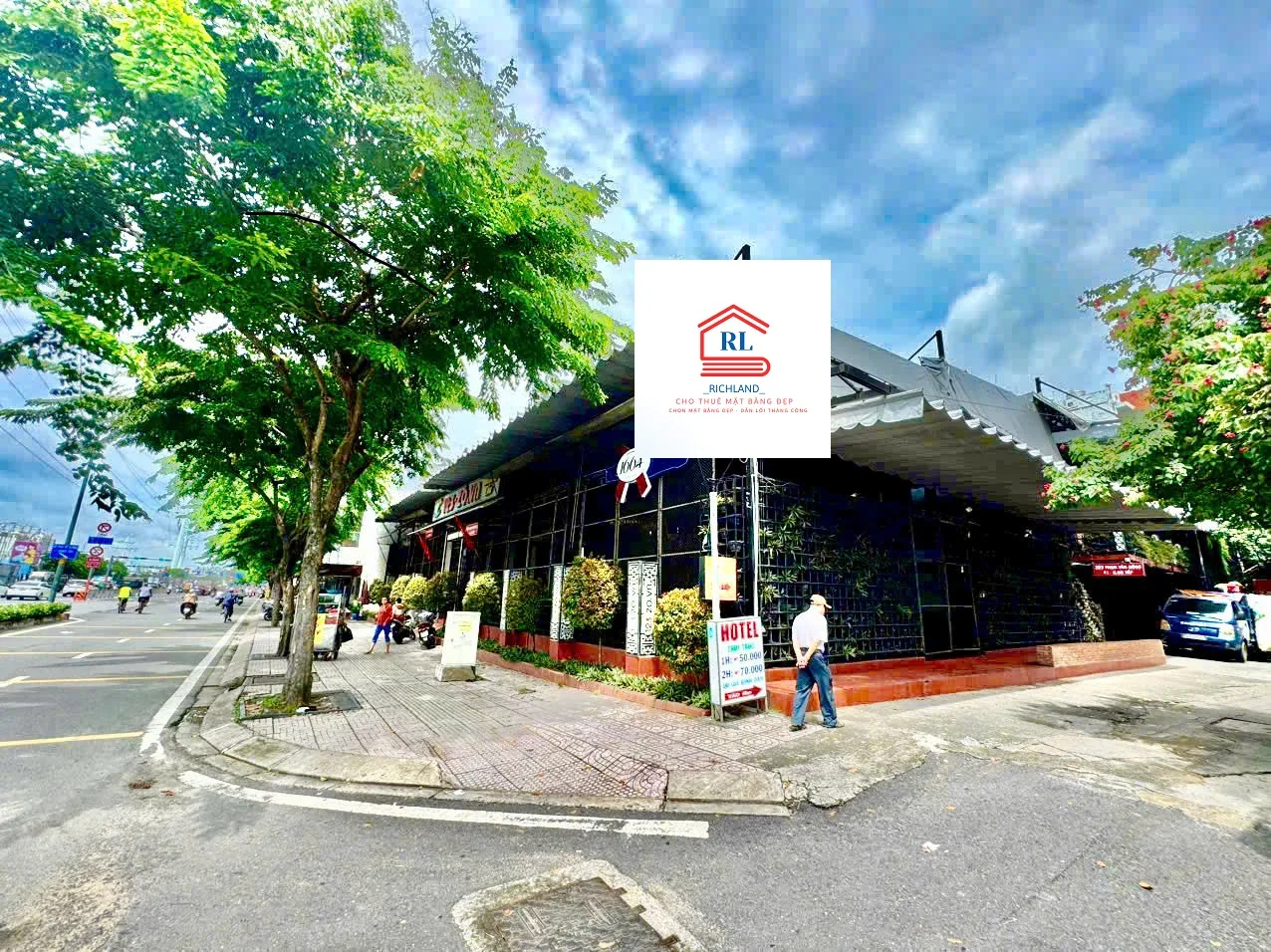 Cho thuê Nhà Góc 2 Mặt Tiền 303 Phạm Văn Đồng - P1,Gò Vấp_DT: 1.200m2_Giá 450 Triệu