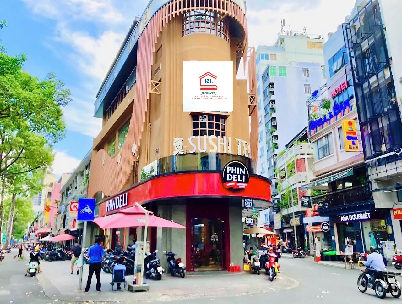 Cho Thuê Nhà GÓC 3 Mặt Tiền (10A Trần Hưng Đạo + Bùi Viện + Nguyễn Thái Học), Quận 1_Giá 625 Triệu