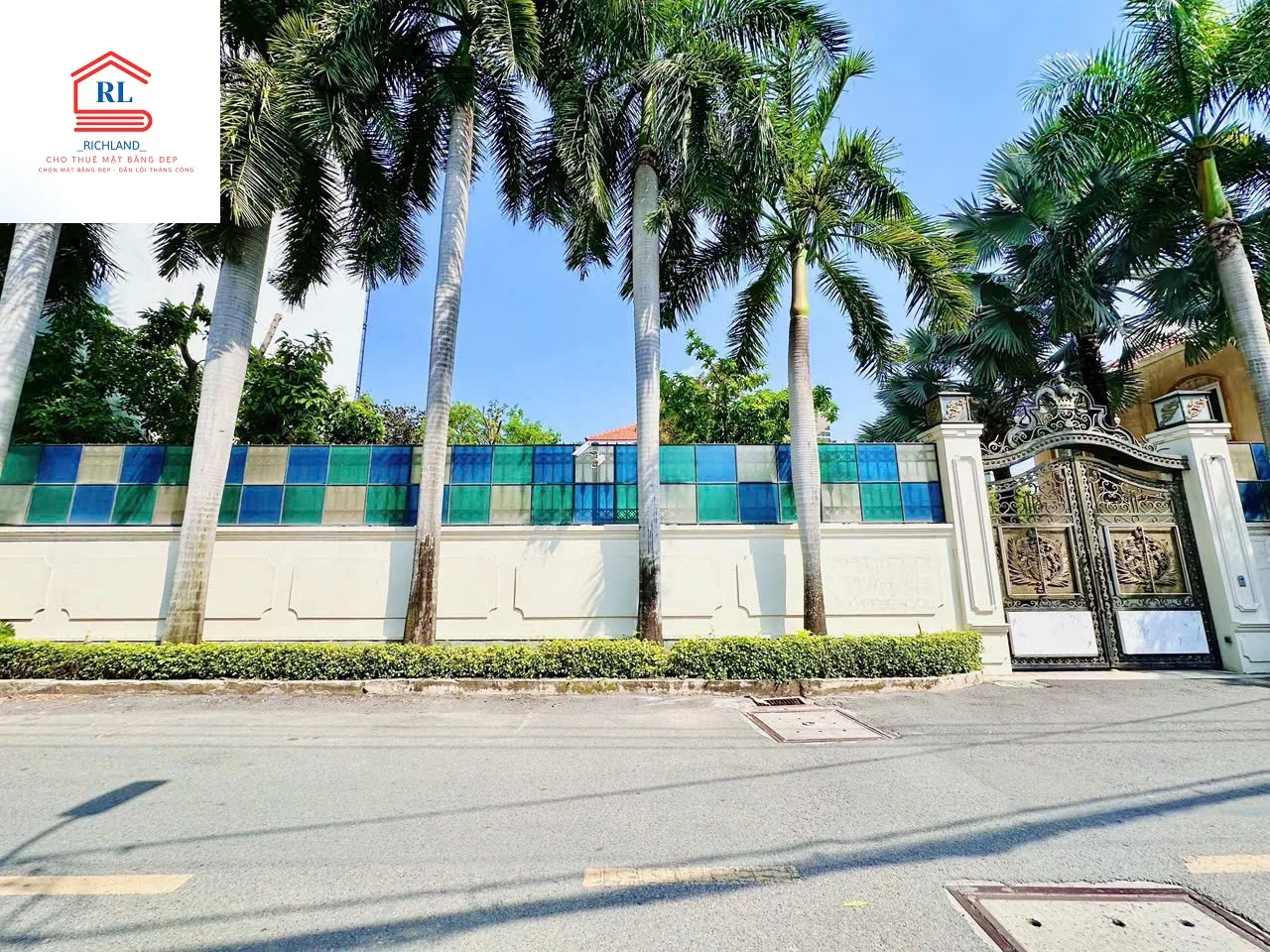 Cho Thuê Biệt Thự Mặt Tiền: 24 Trần Văn Sắc, Phường Thảo Điền, Quận 2, TPHCM. Giá 188 Triệu