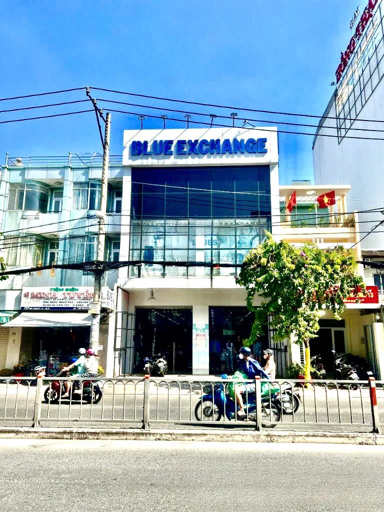 Cho thuê nhà 70-70A  Bà Hom, Phường 13, Quận 6. Giá 450 Triệu
