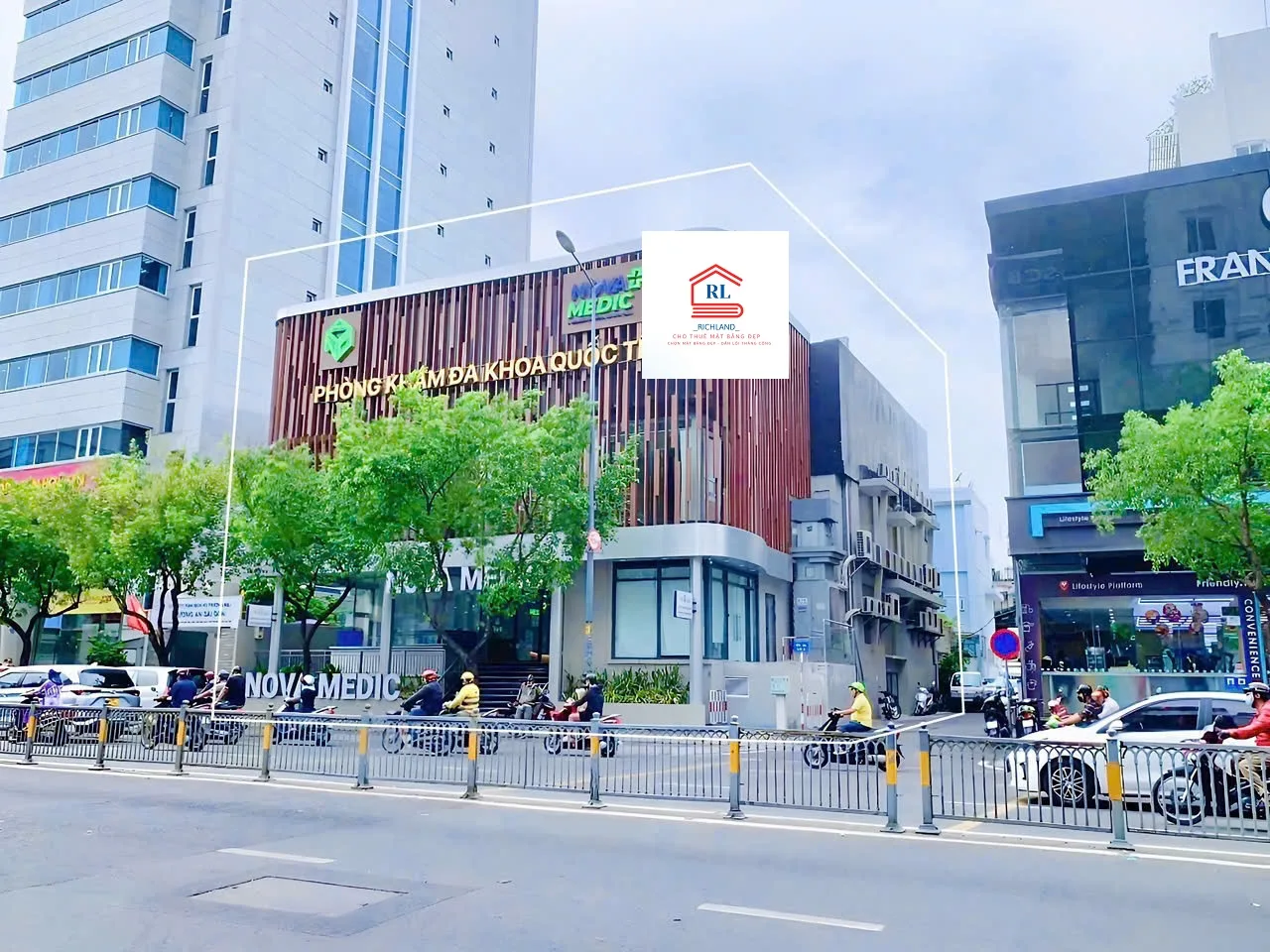 Cho Thuê Nhà GÓC 2MT: 187 Nguyễn Văn Trỗi, Phường 10, Quận Phú Nhuận, TPHCM. Giá 650 Triệu