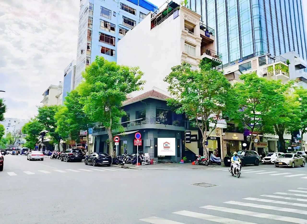 Cho Thuê Nhà GÓC 2MT: 33 Đồng Khởi + Ngô Đức Kế, Phường Bến Nghé, Quận 1, TPHCM. Giá 625 Triệu