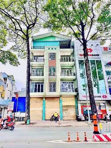 Cho thuê Nhà Mặt Tiền 855 Trần Hưng Đạo, Phường 01, Quận 5, TPHCM. Giá 270 Triệu