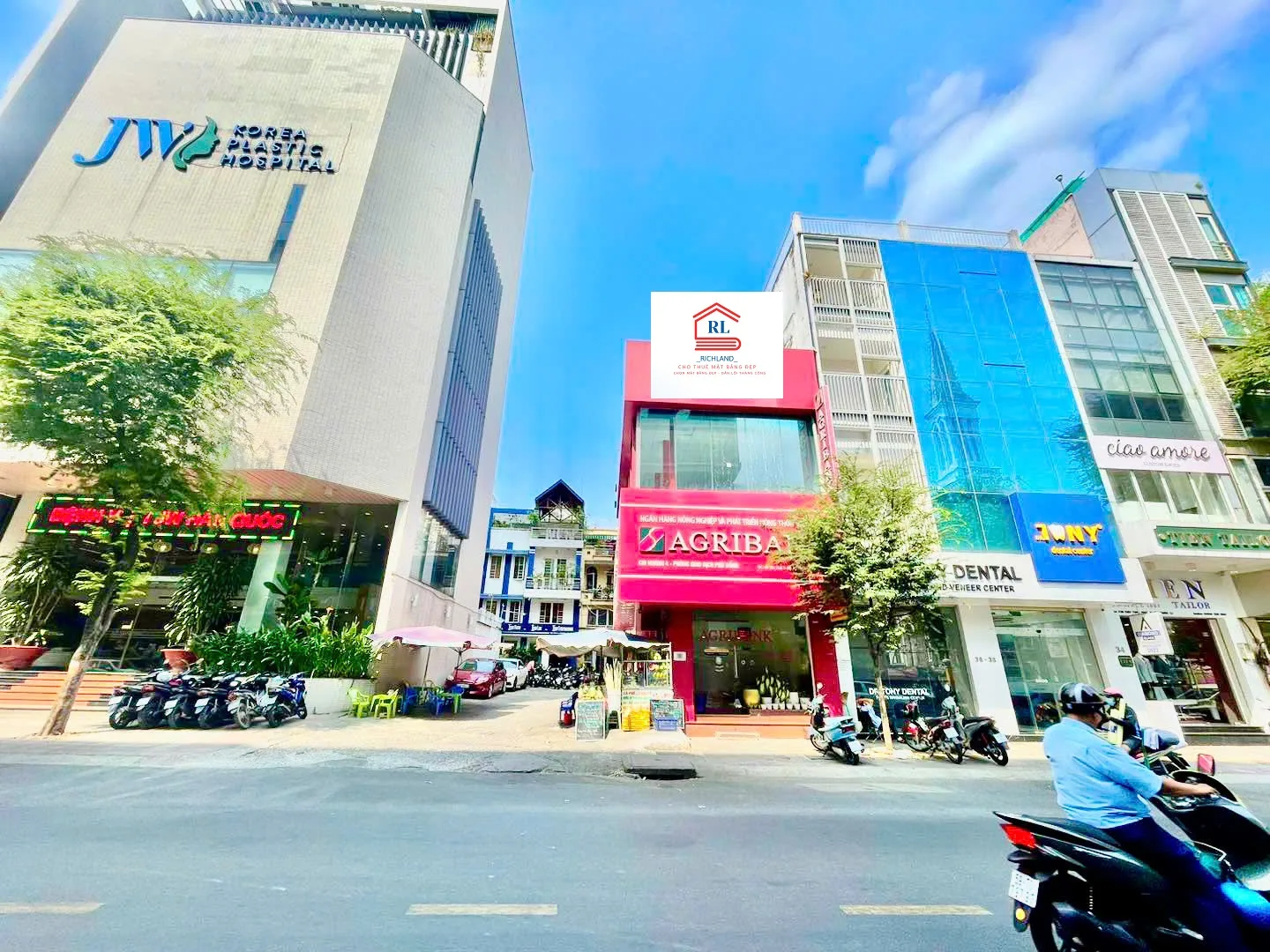 Cho Thuê Nhà Góc 2MT 40 Tôn Thất Tùng, Quận 1. Giá 145 Triệu