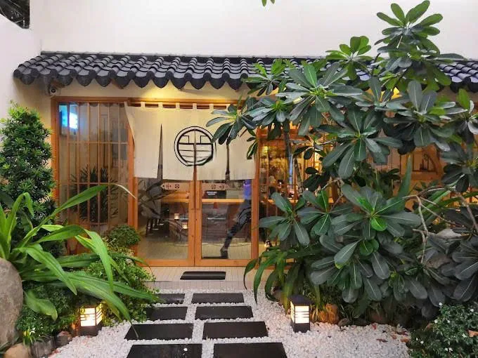 Cho thuê nhà mặt tiền 122 Xuân Thủy, Phường Thảo Điền, Quận 2. Giá 180 Triệu
