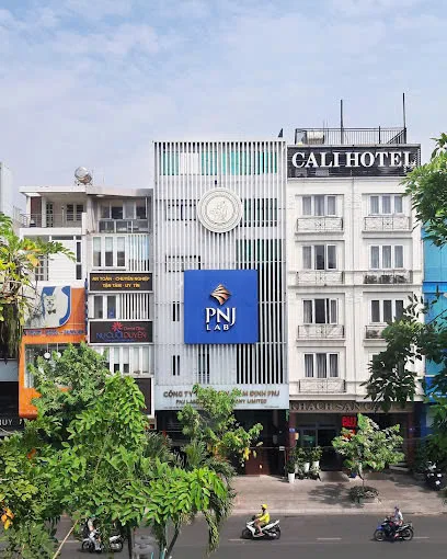 Cho thuê nhà 302-304 Phan Xích Long, Quận Phú Nhuận, Hồ Chí Minh. Giá 190 Triệu
